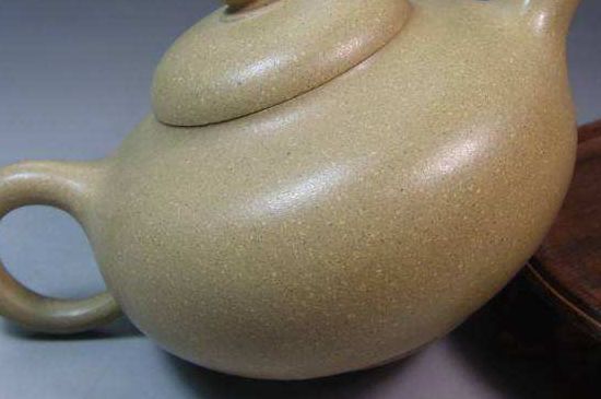 一把真正的本山綠泥壺最低多少錢，什么價(jià)格能買到本山綠泥紫砂壺？