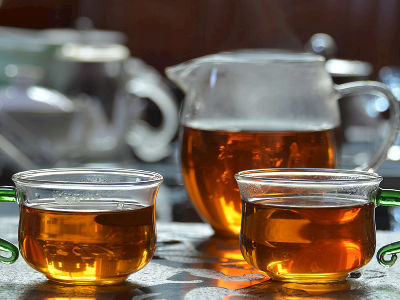 紅茶和綠茶的區別，常喝紅茶好還是綠茶好？
