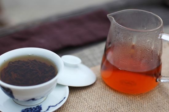 紅茶有6年了還能喝不，過期紅茶未必不能喝！