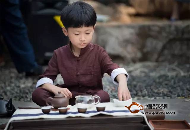 【普洱茶話(huà)·原創(chuàng)】喝普洱茶，父母或許是最好的老師