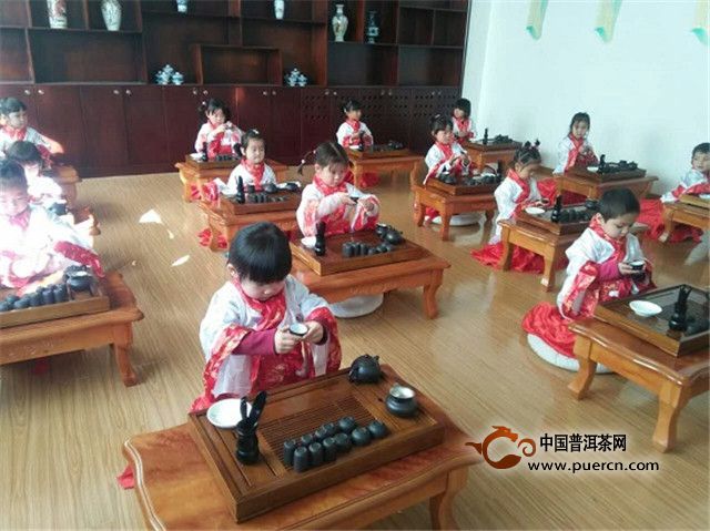 【普洱茶話(huà)·原創(chuàng)】喝普洱茶，父母或許是最好的老師